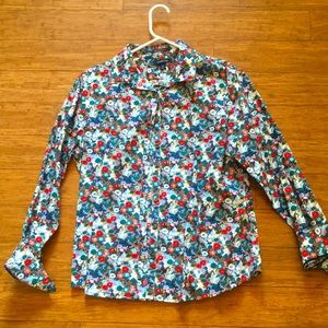 Lands and button up blouse